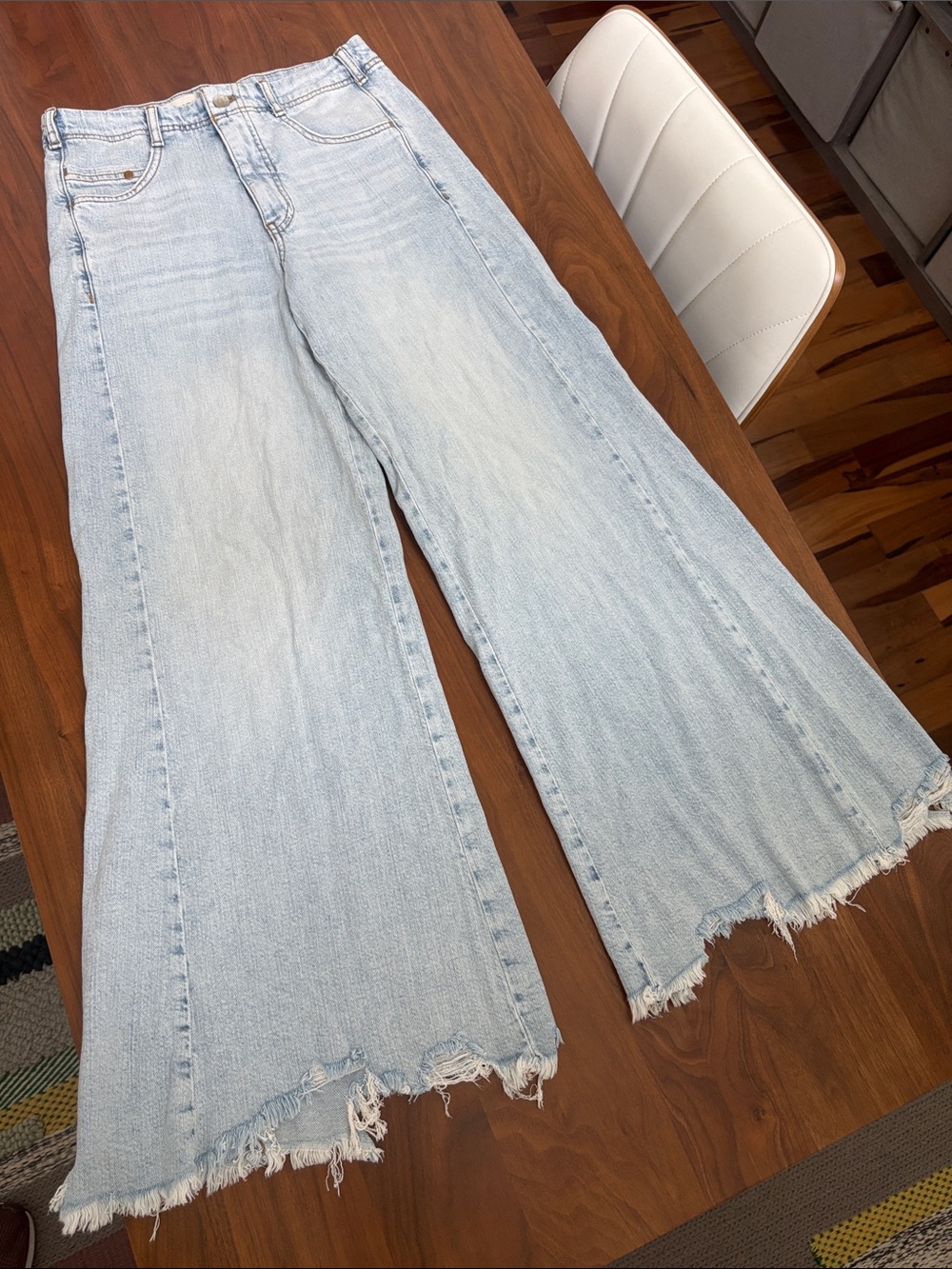 Anthropologie Pilcro Adi Regenerative Cotton Mid-Rise Flare Jeans Size 26 - Picture 7 of 12